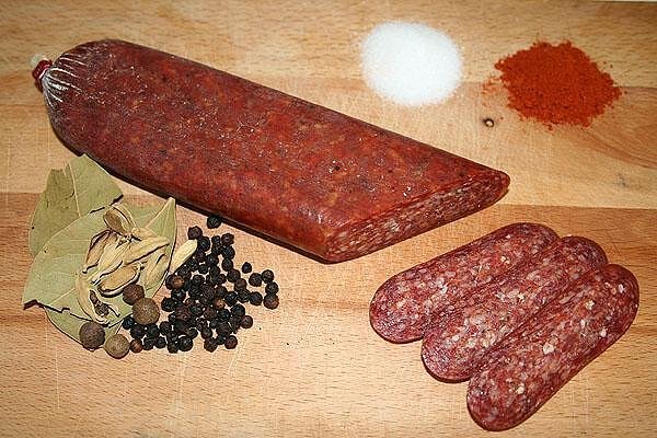 Луканка ТЪРНОВ