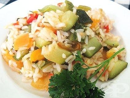 Ориз с тиквички и домати