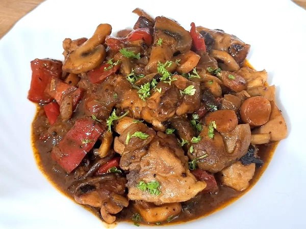 Пилешка кавърма ВКУС В КУТИЯ